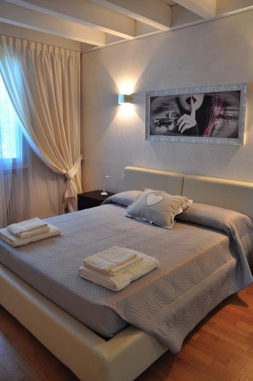 Belvedere Home Desenzano del Garda Bagian luar foto